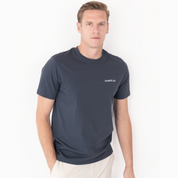"The Essentials" T-shirt – Classic Fit