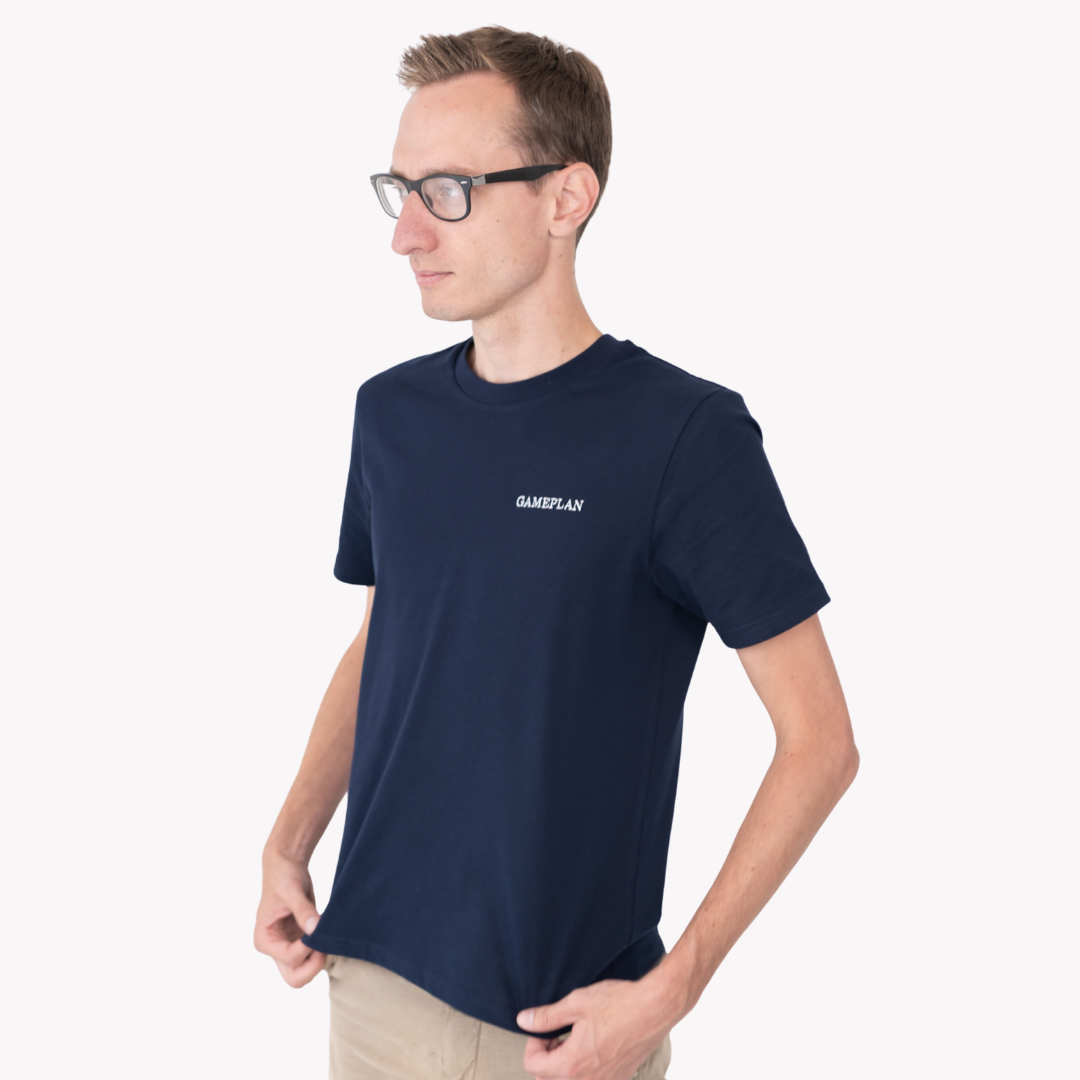 "The Essentials" T-shirt – Classic Fit
